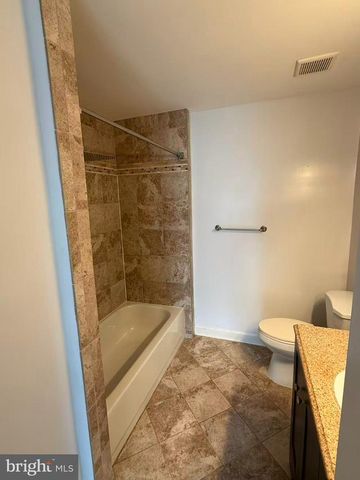 43222 CHOKEBERRY SQ, Ashburn, VA 20147