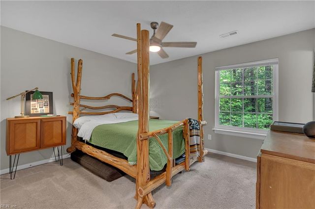 6711 Lake View DR, Gloucester, VA 23061