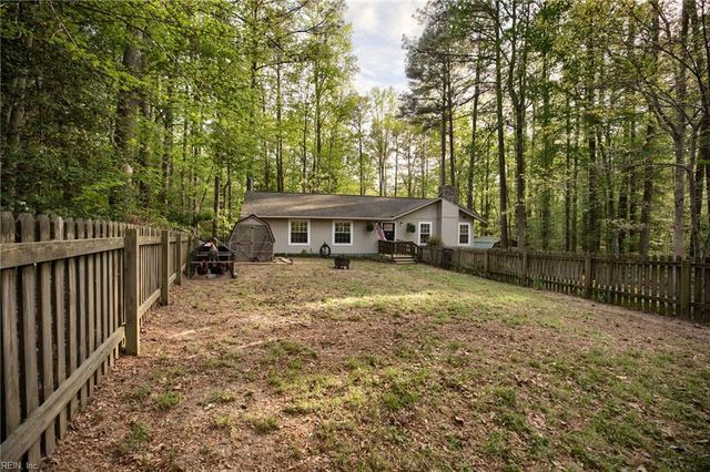6711 Lake View DR, Gloucester, VA 23061