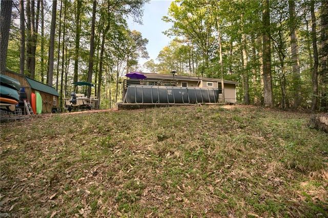 6711 Lake View DR, Gloucester, VA 23061