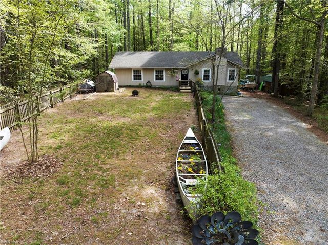 6711 Lake View DR, Gloucester, VA 23061
