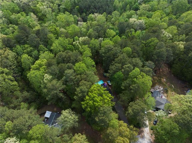 6711 Lake View DR, Gloucester, VA 23061