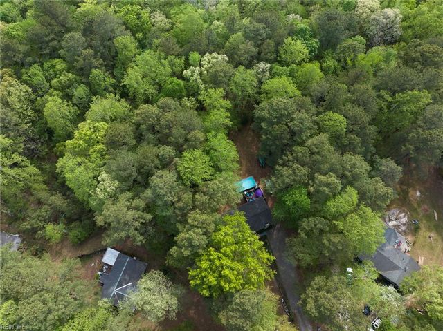 6711 Lake View DR, Gloucester, VA 23061