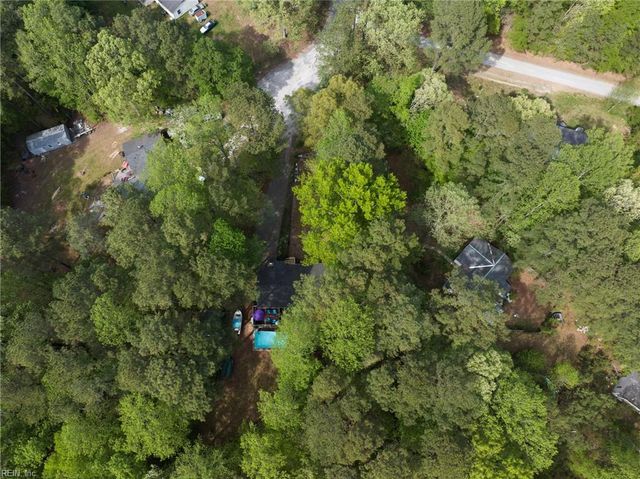 6711 Lake View DR, Gloucester, VA 23061