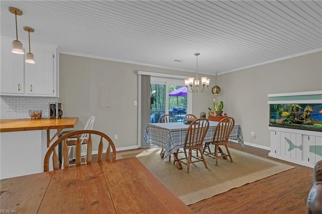 6711 Lake View DR, Gloucester, VA 23061