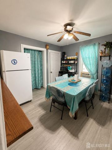 979 W 4th Street W, Plainfield, NJ 07063