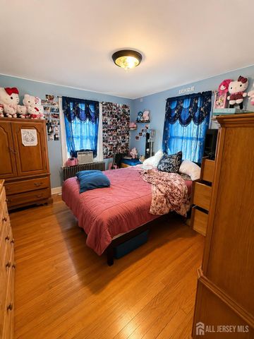 979 W 4th Street W, Plainfield, NJ 07063