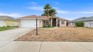 135 Estelle DR, Naples, FL 34112