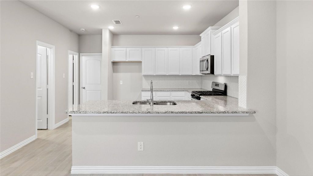 3716 Paradise Way, Sherman, TX 75090