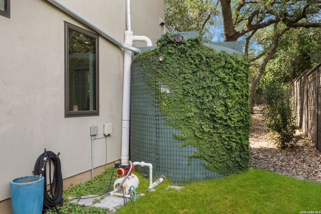 16919 Happy Hollow Dr, San Antonio, TX 78232