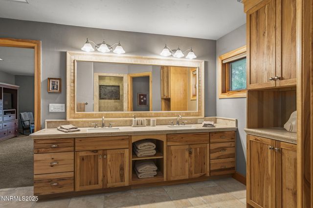 2270 Applewood Court, Reno, NV 89509