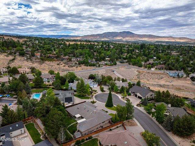 2270 Applewood Court, Reno, NV 89509