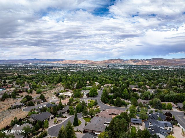 2270 Applewood Court, Reno, NV 89509