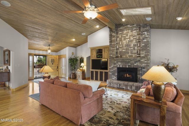 2270 Applewood Court, Reno, NV 89509