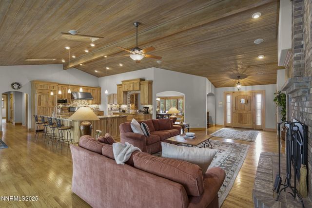 2270 Applewood Court, Reno, NV 89509