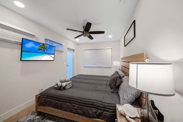 2817 NE 9TH Avenue, Wilton Manors, FL 33334