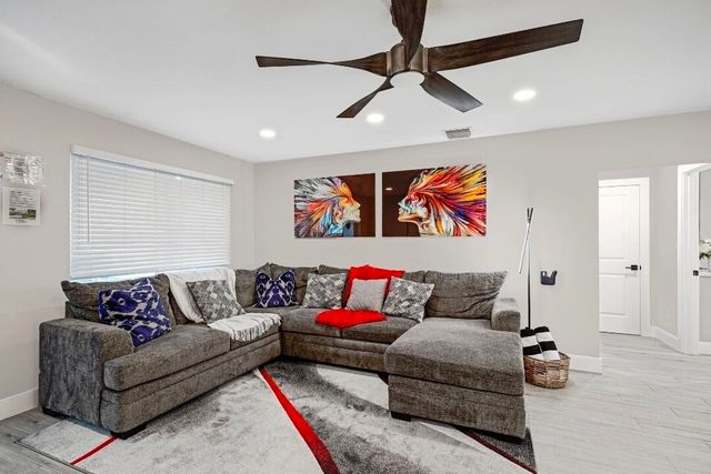 2817 NE 9TH Avenue, Wilton Manors, FL 33334