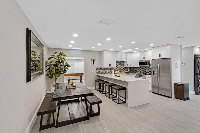 2817 NE 9TH Avenue, Wilton Manors, FL 33334