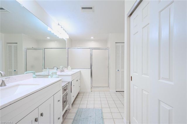 833 Reef Point CIR, Naples, FL 34108