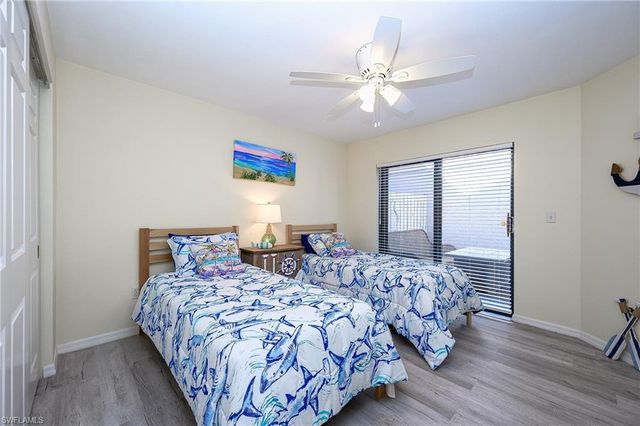 833 Reef Point CIR, Naples, FL 34108