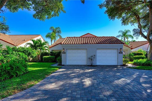 833 Reef Point CIR, Naples, FL 34108