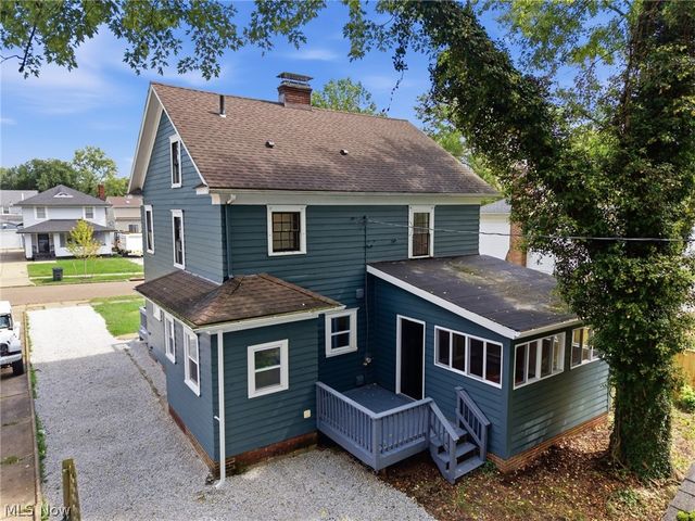 814 Crestview Avenue, Akron, OH 44320