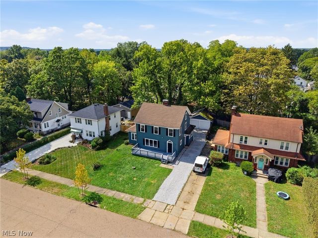 814 Crestview Avenue, Akron, OH 44320