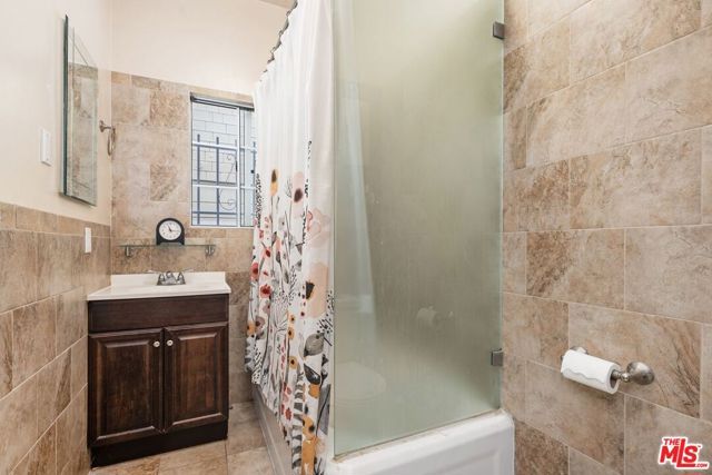 1347 N Mansfield Avenue, Los Angeles, CA 90028