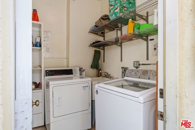 1347 N Mansfield Avenue, Los Angeles, CA 90028