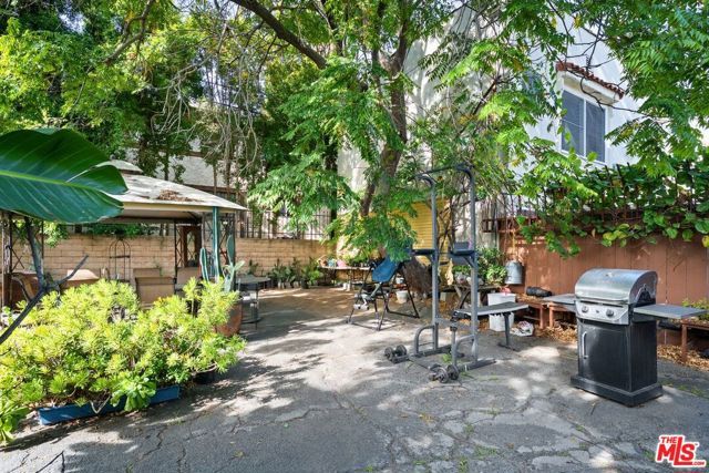 1347 N Mansfield Avenue, Los Angeles, CA 90028