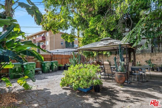1347 N Mansfield Avenue, Los Angeles, CA 90028