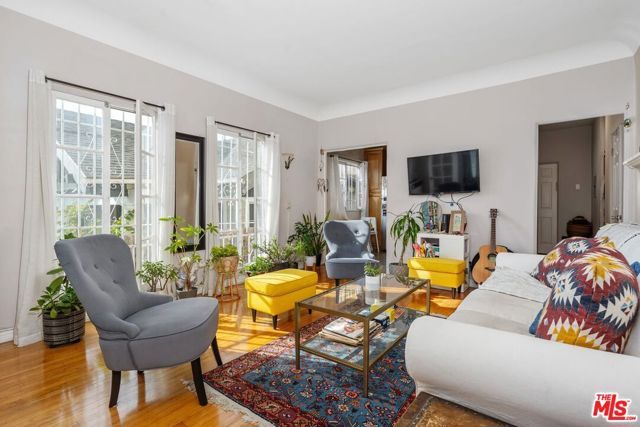 1347 N Mansfield Avenue, Los Angeles, CA 90028