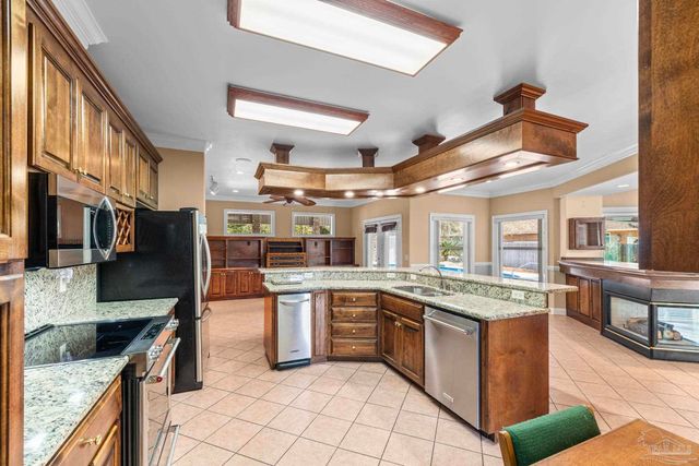 4244 N Cambridge Way, Pace, FL 32571