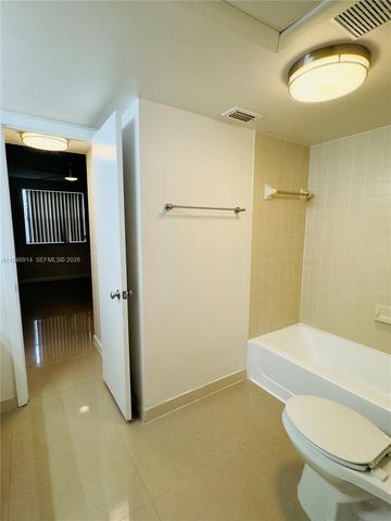 2851 N Oakland Forest Dr 110, Oakland Park, FL 33309