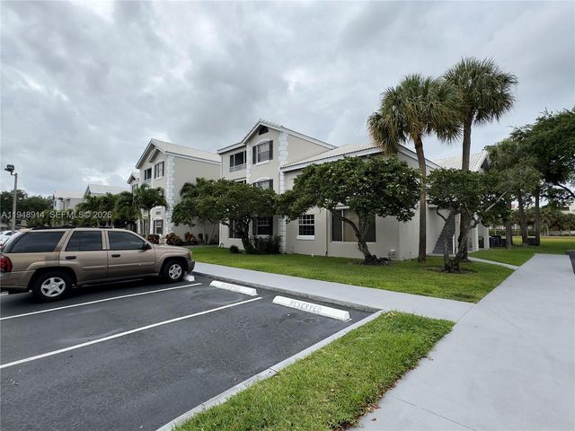 2851 N Oakland Forest Dr 110, Oakland Park, FL 33309