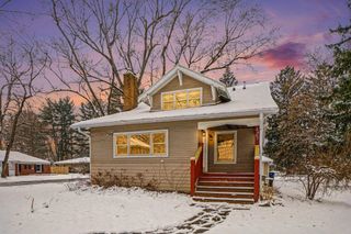 2407 Fairfield Avenue, Kalamazoo Twp, MI 49048