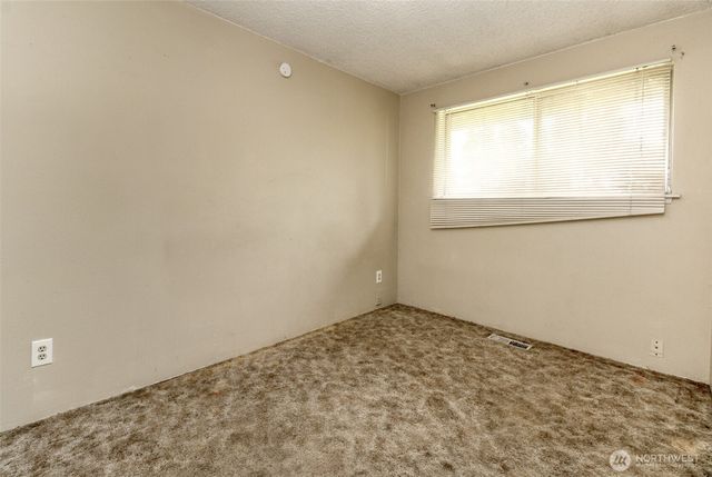 8317 S Sheridan Avenue, Tacoma, WA 98408