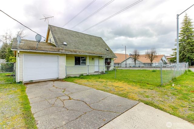 8317 S Sheridan Avenue, Tacoma, WA 98408