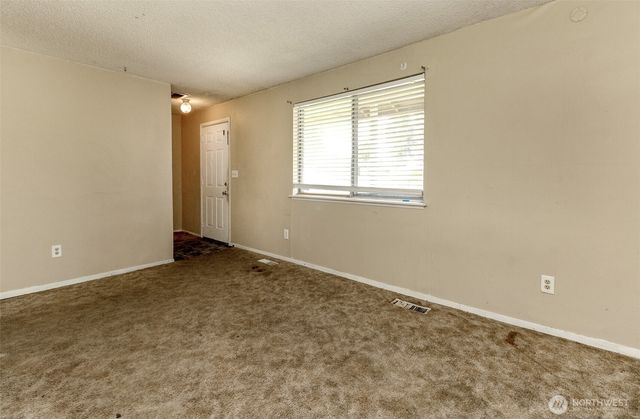 8317 S Sheridan Avenue, Tacoma, WA 98408