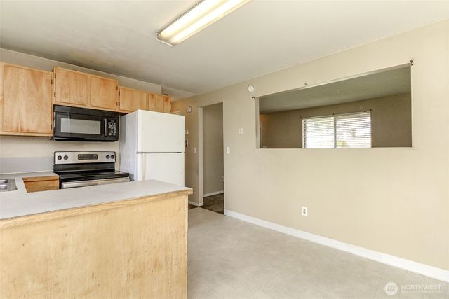 8317 S Sheridan Avenue, Tacoma, WA 98408