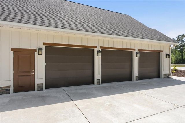 6589 N Highway 17, Awendaw, SC 29429