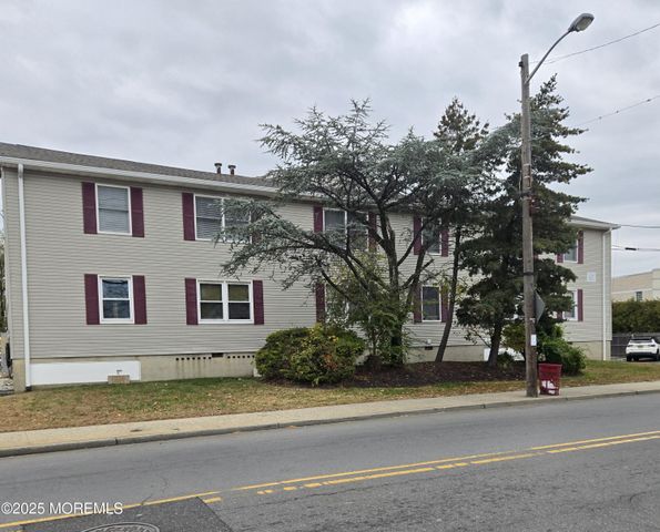 213 Main Street 7, Keansburg, NJ 07734