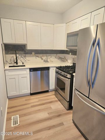 213 Main Street 7, Keansburg, NJ 07734