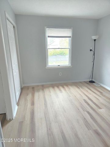 213 Main Street 7, Keansburg, NJ 07734