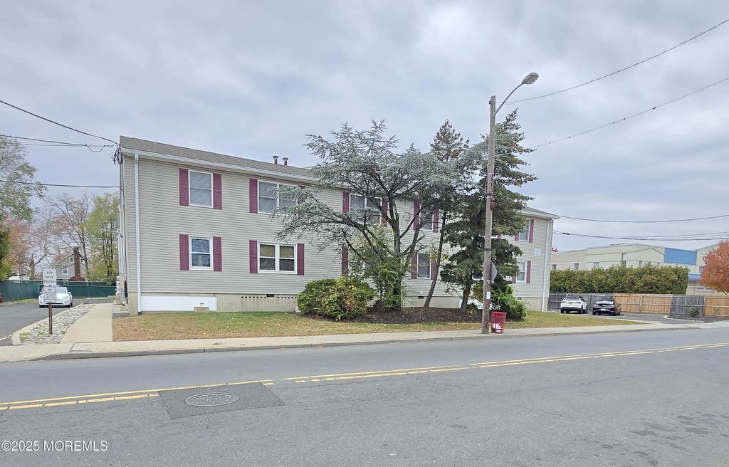 213 Main Street 7, Keansburg, NJ 07734