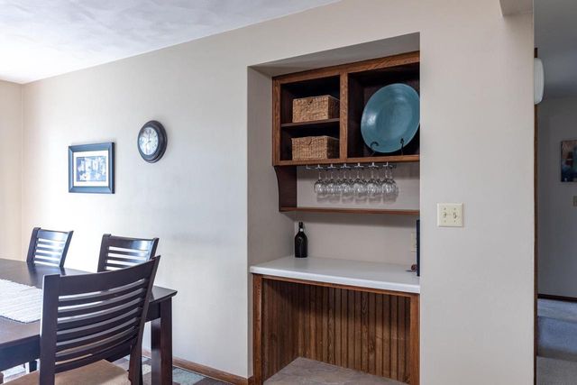 1206 GREEN ACRES LANE, Neenah, WI 54956
