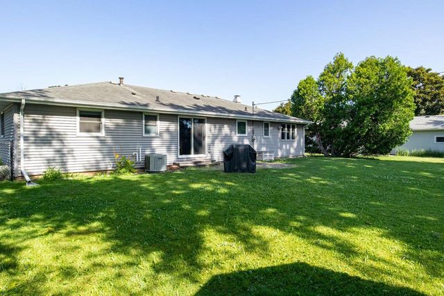 1206 GREEN ACRES LANE, Neenah, WI 54956