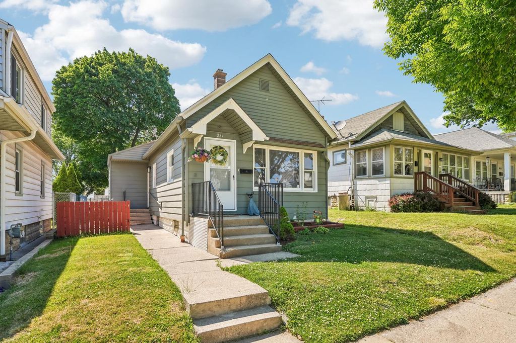 231 S 62nd STREET, Milwaukee, WI 53214
