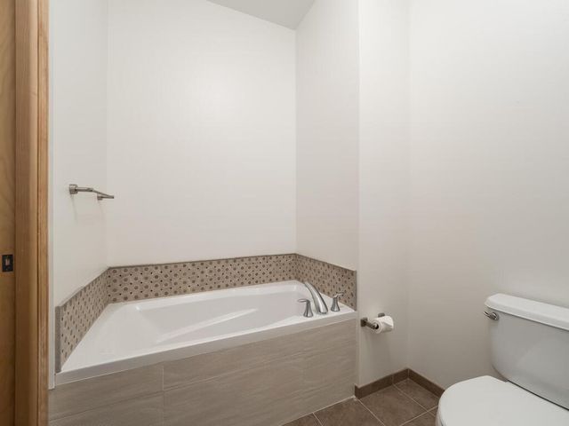 4730 Park Commons Drive 411, Saint Louis Park, MN 55416