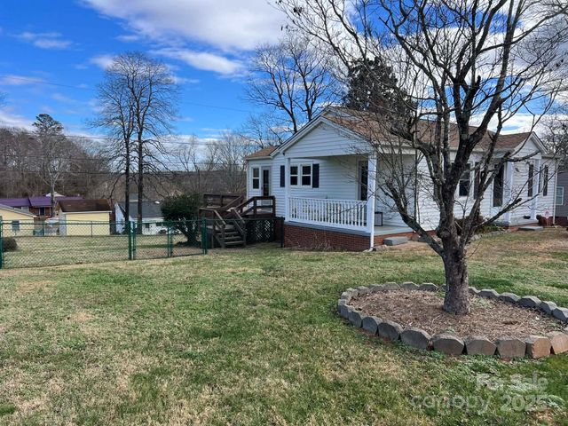 122 Murphy Court, Morganton, NC 28655